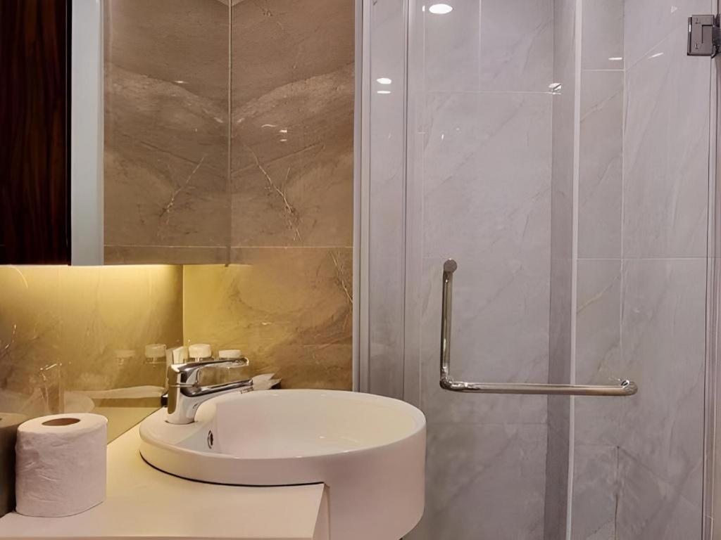 Ritzton Hotel 3*